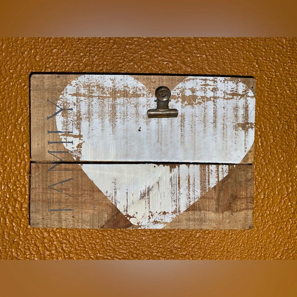 Other - Rustic Family Picture Holding Decor